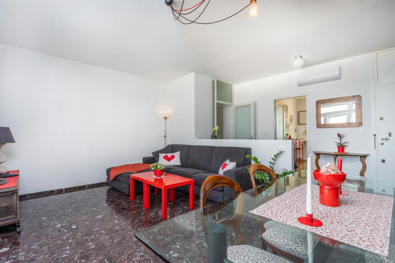 Udine Viale Venezia Huge Red Apartment Exterior foto
